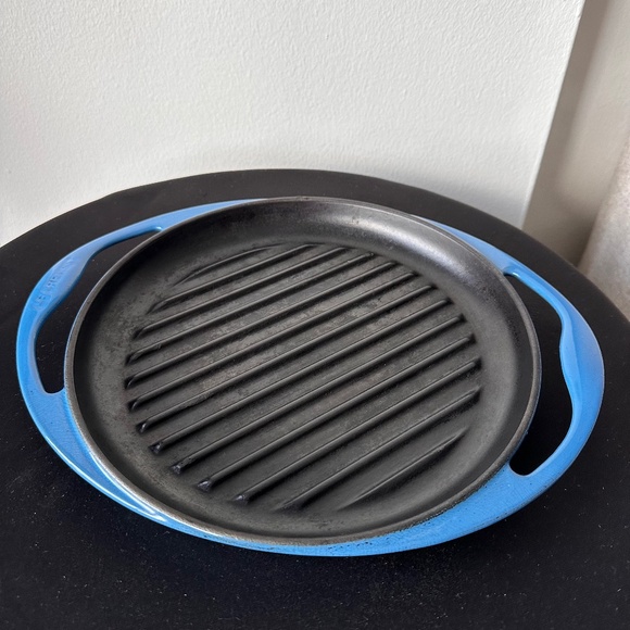 Le Creuset Cast Iron Grill Pan – 10.25" Round Blue Enamel Skillet Made in France - Picture 1 of 9